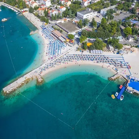 Apartament Dorijan I Karlo *