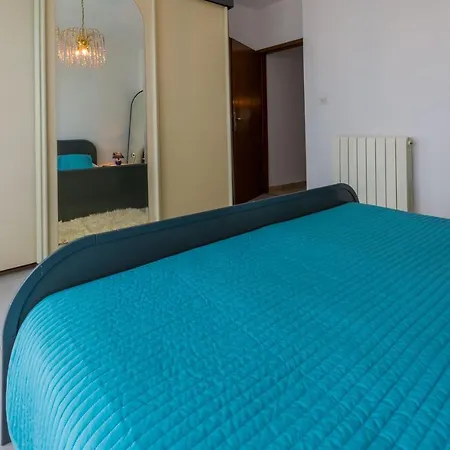 Apartament Dorijan I Karlo